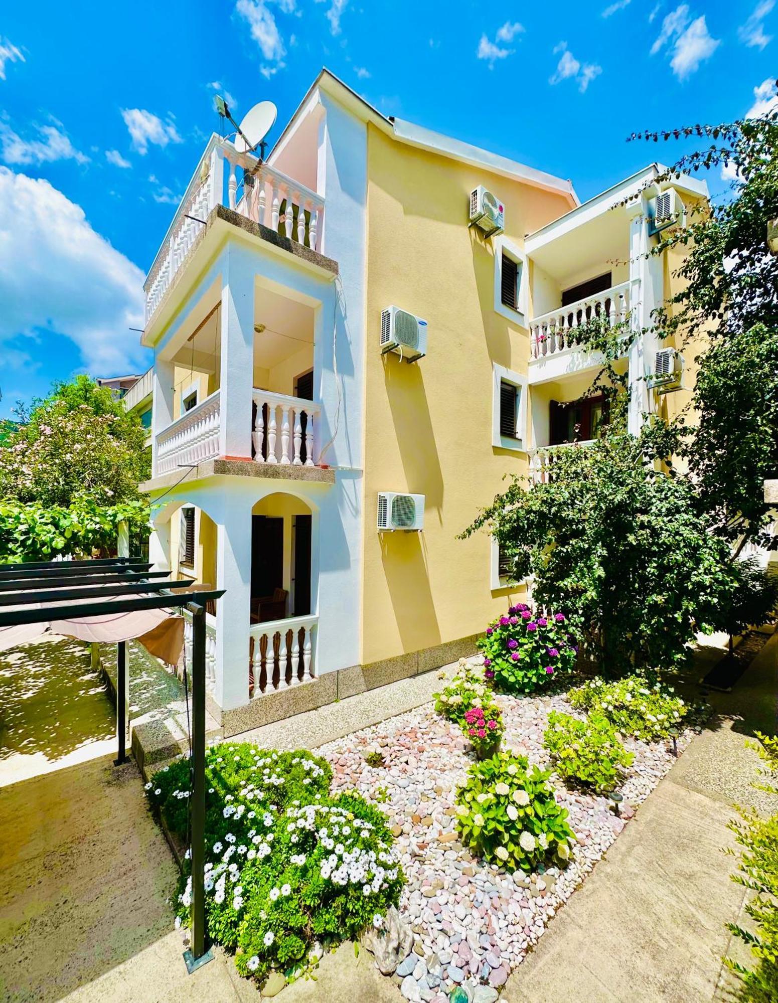 Villa Dionis Будва Екстериор снимка