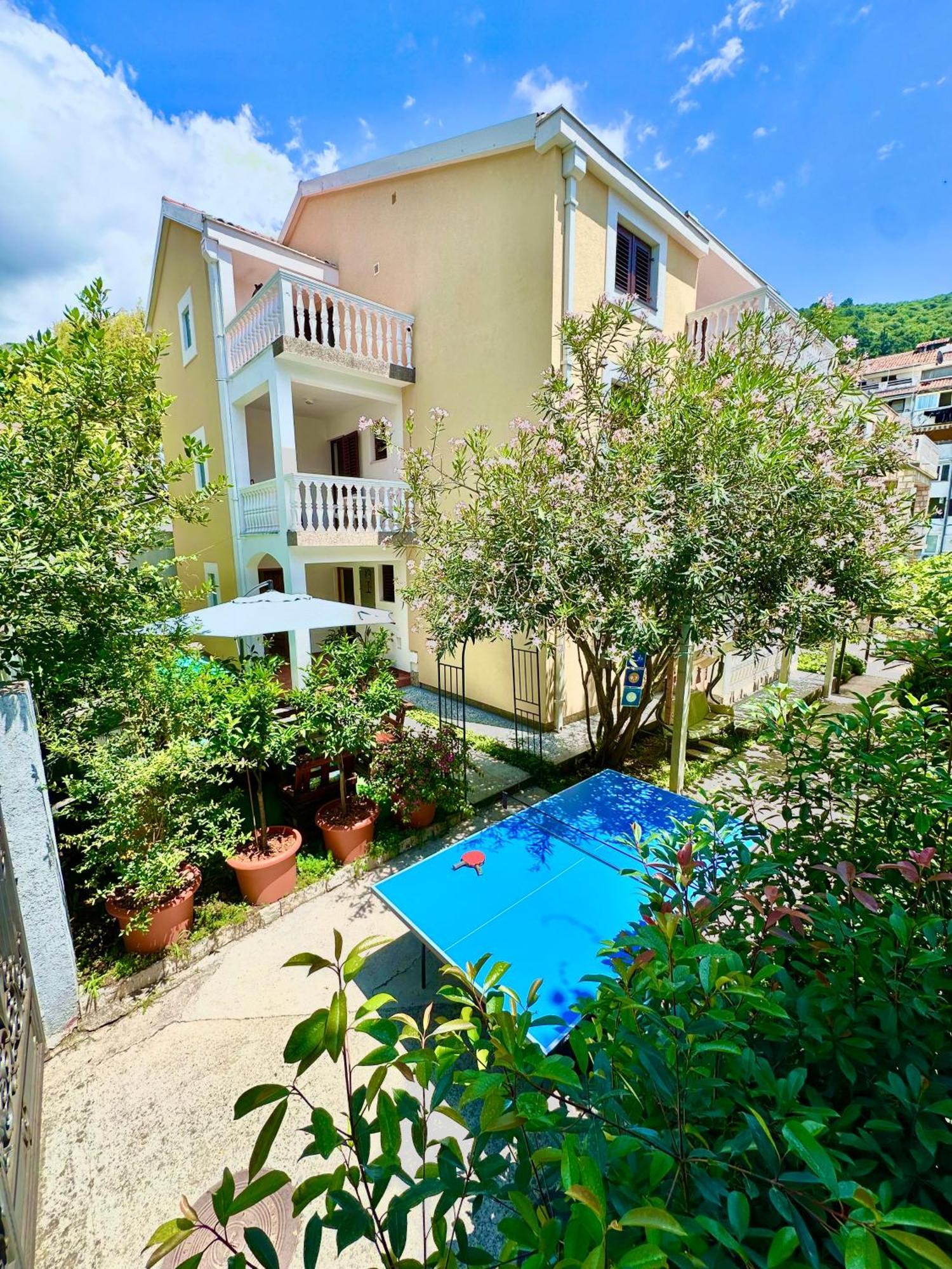 Villa Dionis Будва Екстериор снимка