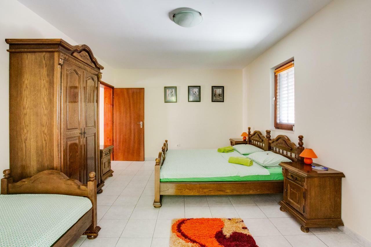 Villa Dionis Будва Екстериор снимка